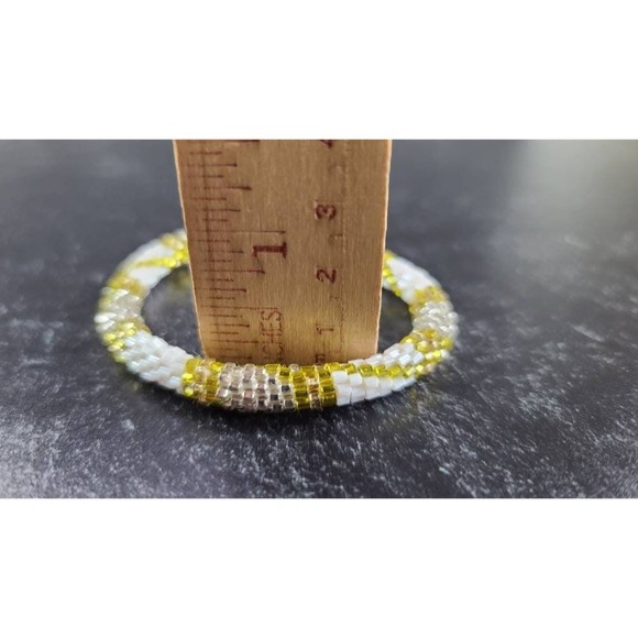 Vintage Gold and White Beaded Bracelet - Picture 8 of 10